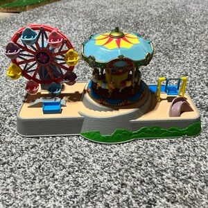 Blue Box Toys Tiny Dreams Musical Amusement Park  Polly Pocket Style Vintage